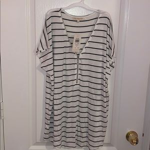 Stripped white and black shirt